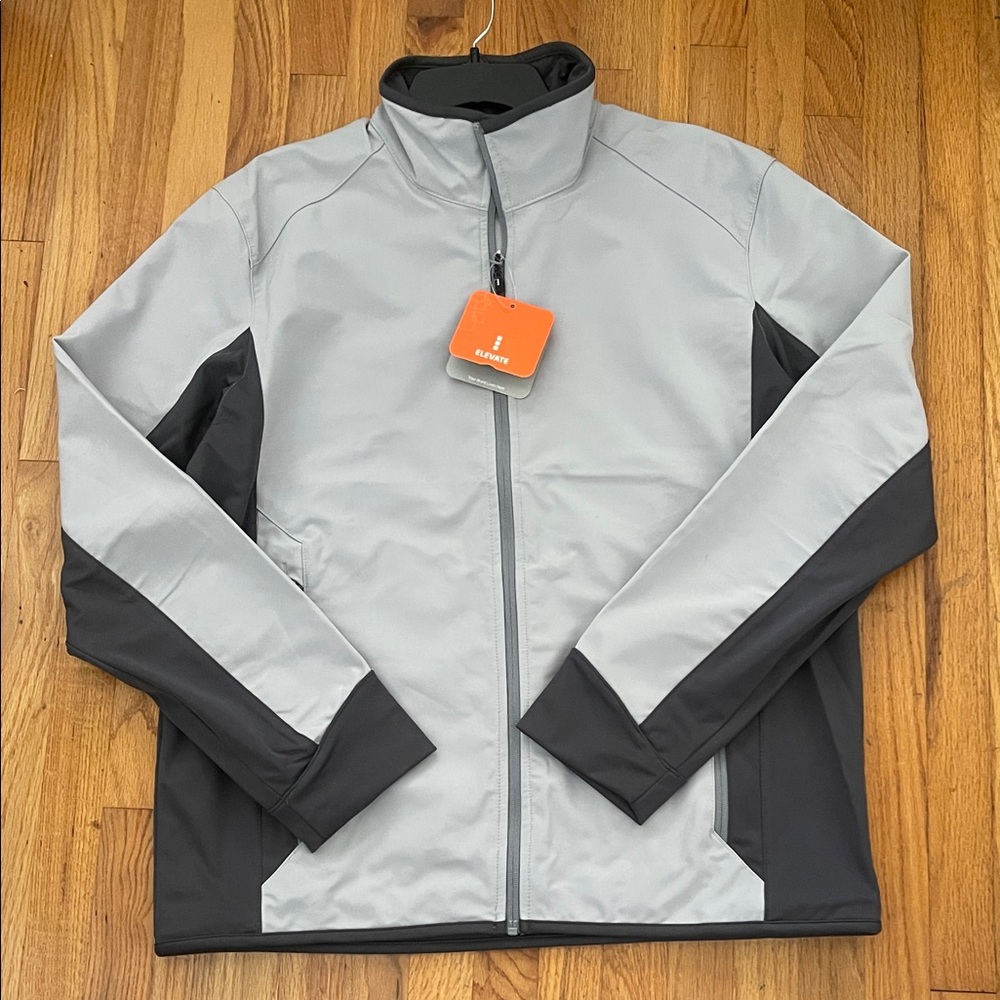 NWT Elevate Insulated Softshell Gray Jacket - Size Large